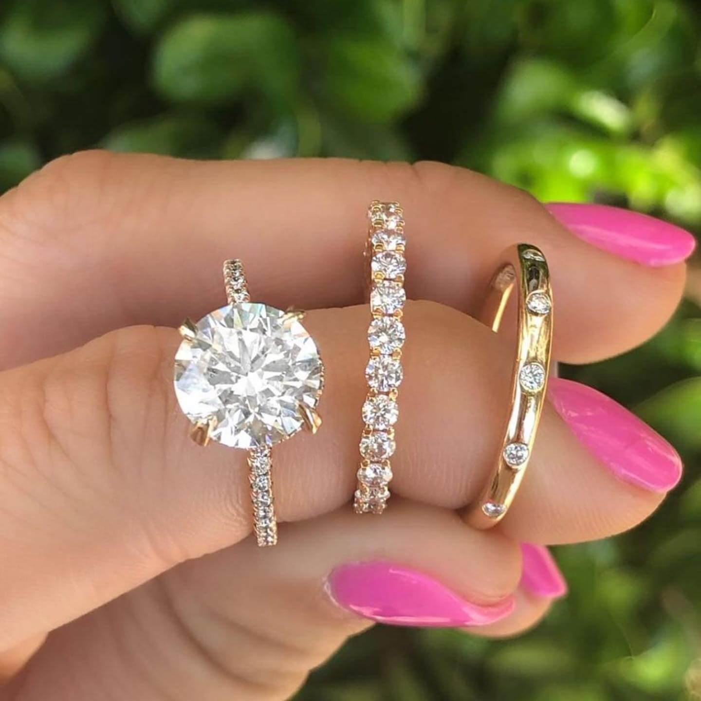 White Gold vs Silver: A Complete Guide To Help You Decide!